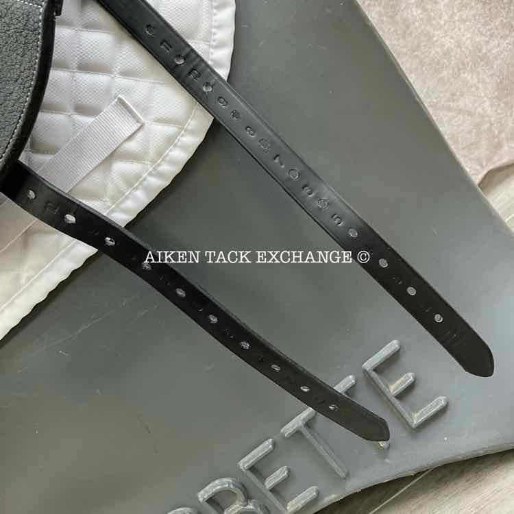 2024 Custom Saddlery Everest R Monoflap Dressage Saddle, 18" Seat, Adjustable Tree, Wool Flocked Panels