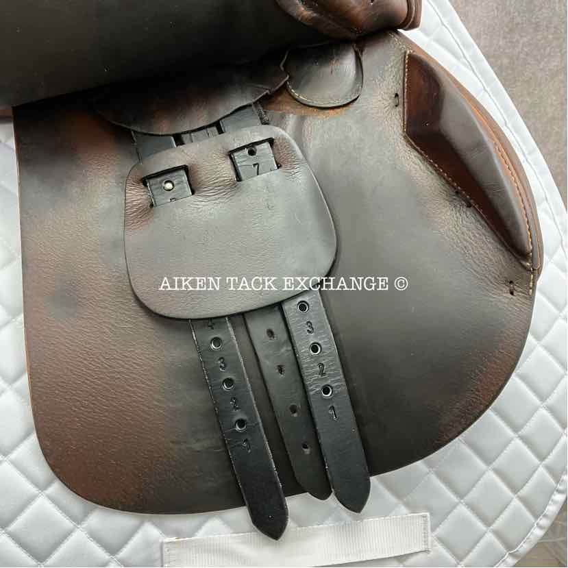 **SOLD** 2003 Prestige Hunter Classic Close Contact Jump Saddle, 17" Seat, 33 Tree - Medium (Adjustable), Foam Panels
