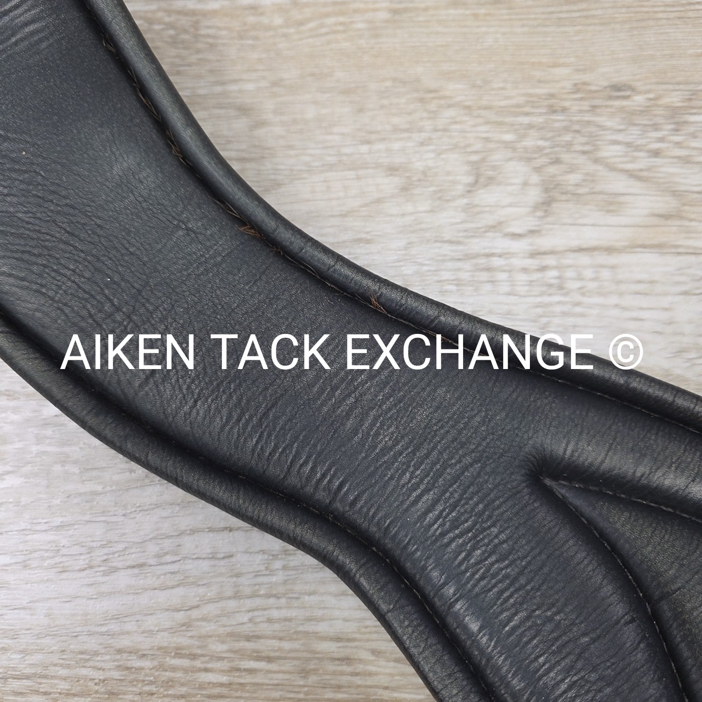 Total Saddle Fit Anatomic Shoulder Relief Girth, Black, 26"