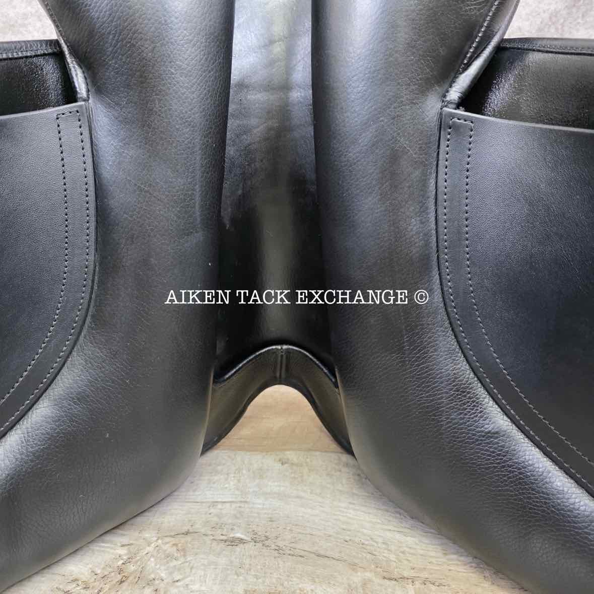 Cardanel Dressage Saddle, 18.5" Seat, Medium Wide Tree, Wool Flocked Panels