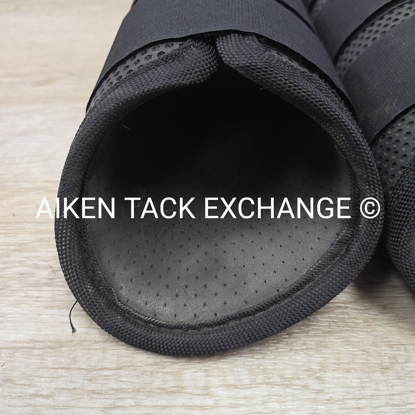 BARGAIN BUNDLE: Horze Impact Flexi Horse Boots, Medium & Large, Set of 4