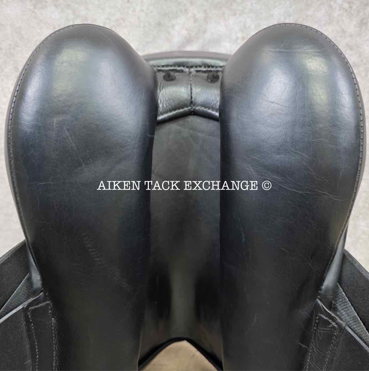 Borne Olympia Dressage Saddle, 17.5" Seat, Extra Wide Tree, Wool Flocked Panels