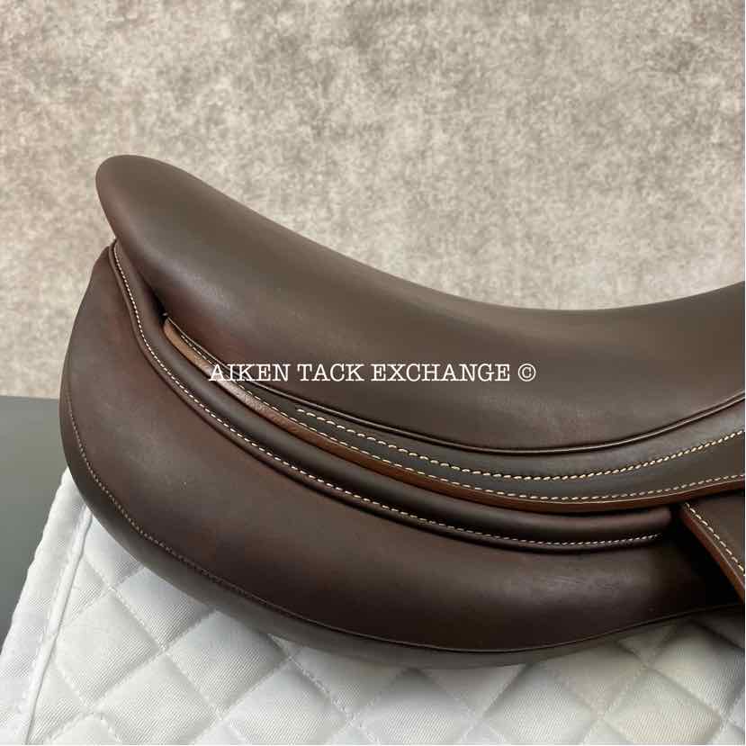 2023 Arion J2 Close Contact Jump Saddle, 18" Seat, 3 CB Flap, Medium Wide Tree, Shoulder-Free Panels, Full Buffalo Leather