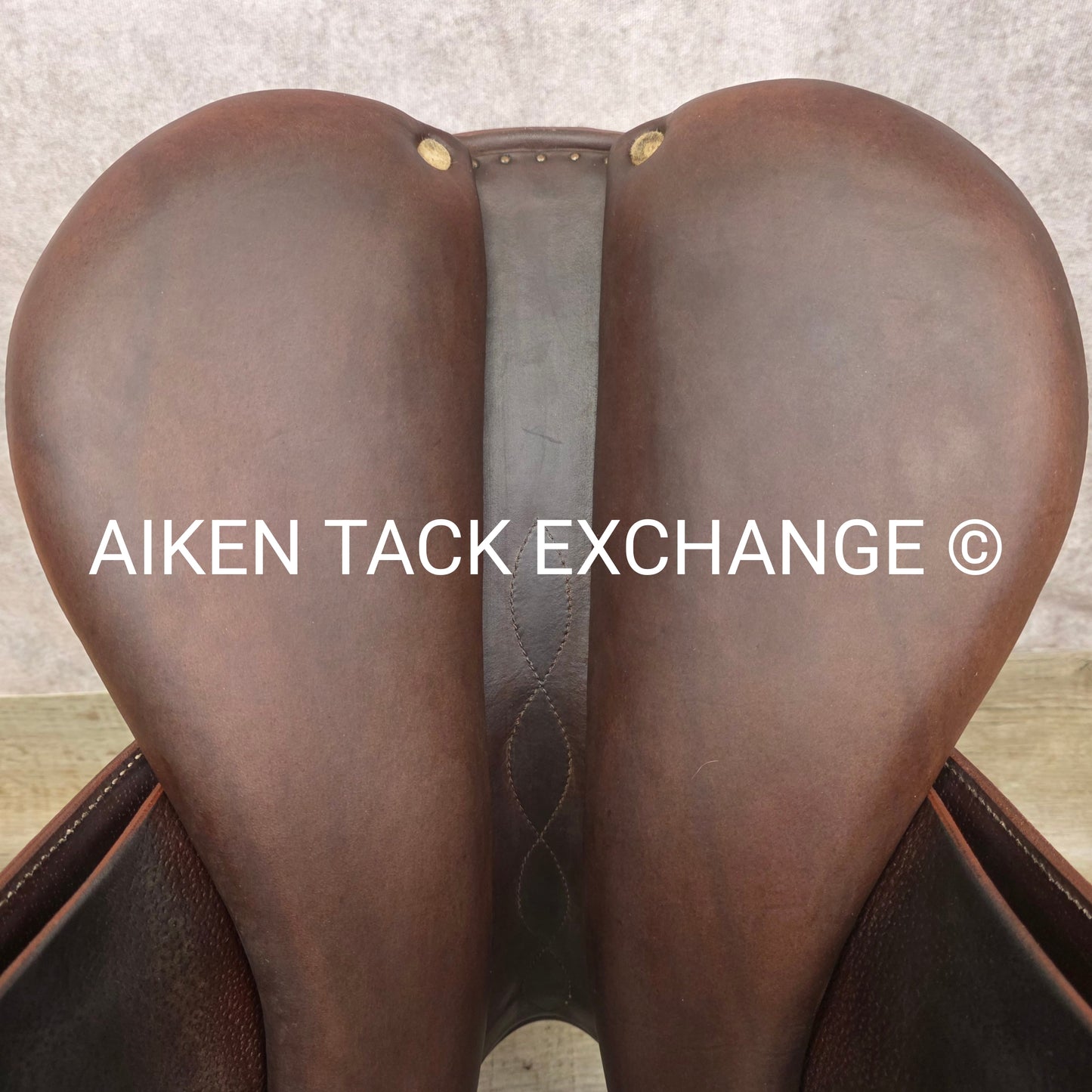 2014 Antares Evolution Close Contact Jump Saddle, 17.5" Seat, 4AB Flap, M/MW Tree, Foam Panels