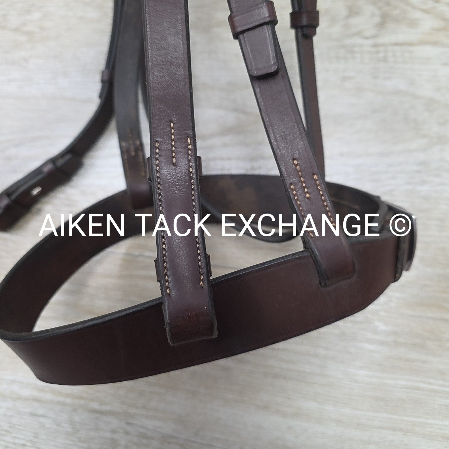 Horse Country Flat Hunt Bridle, No Reins, Brown, Size Full