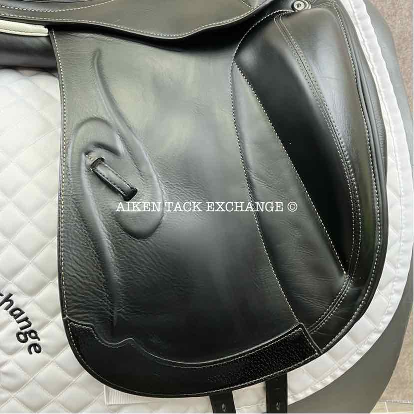 2018 Prestige Venus K Monoflap Dressage Saddle, 18" Seat, 32 Tree - Medium, Wool Flocked Panels
