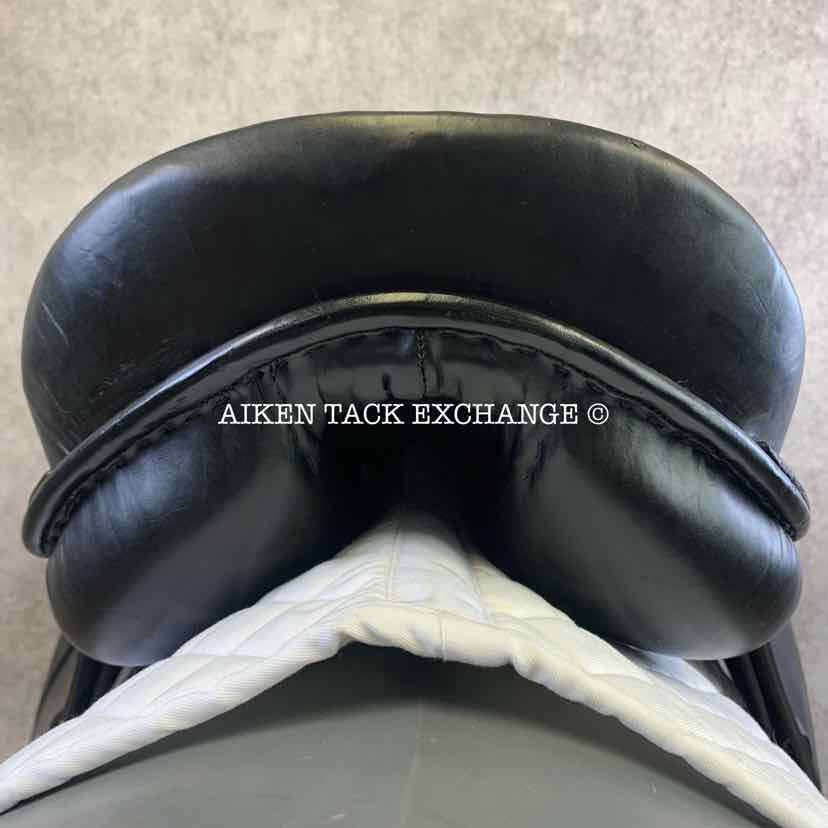 Monturas Lucas Talavera Dressage Saddle, 17.5" Seat, Medium Wide Flex Tree, Foam Panels