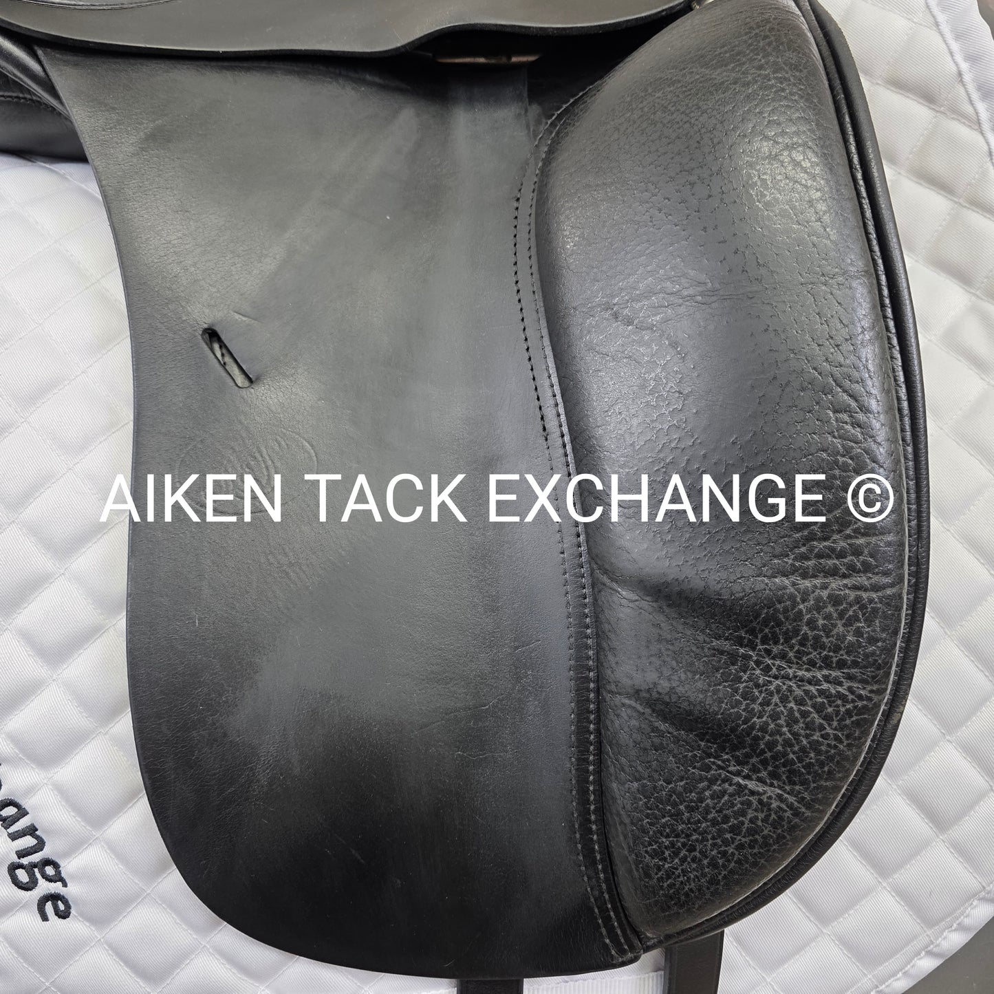 2000 Schleese JES Advanced Dressage Saddle, 17" Seat, M/MW Tree, Wool Flocked Panels