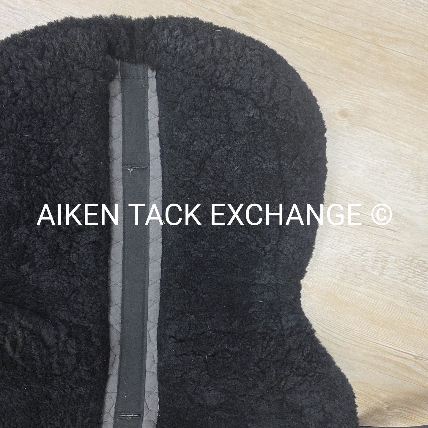Mattes All Purpose Sheepskin Rolled Half Pad, Size Medium
