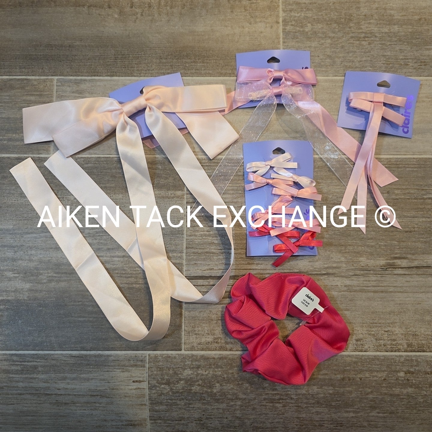 Claire's Hair Bundle - 1 Scrunchie, 11 Hair Clips