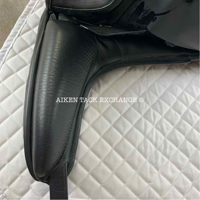 2018 Custom Saddlery Advantage Monoflap Dressage Saddle, 17.5” Seat, Adjustable Tree, Wool Flocked Panels