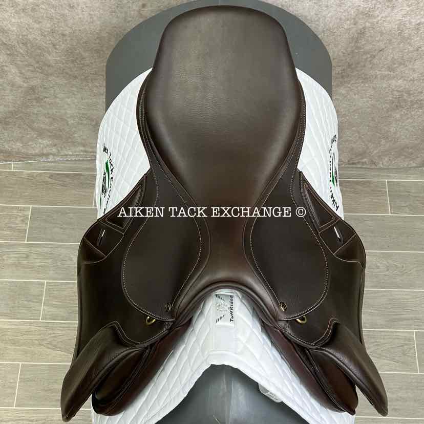 2021 Ovation San Diego Close Contact Jump Saddle, 18" Seat, Adjustable Tree - XCH Changeable Gullet, Foam Panels