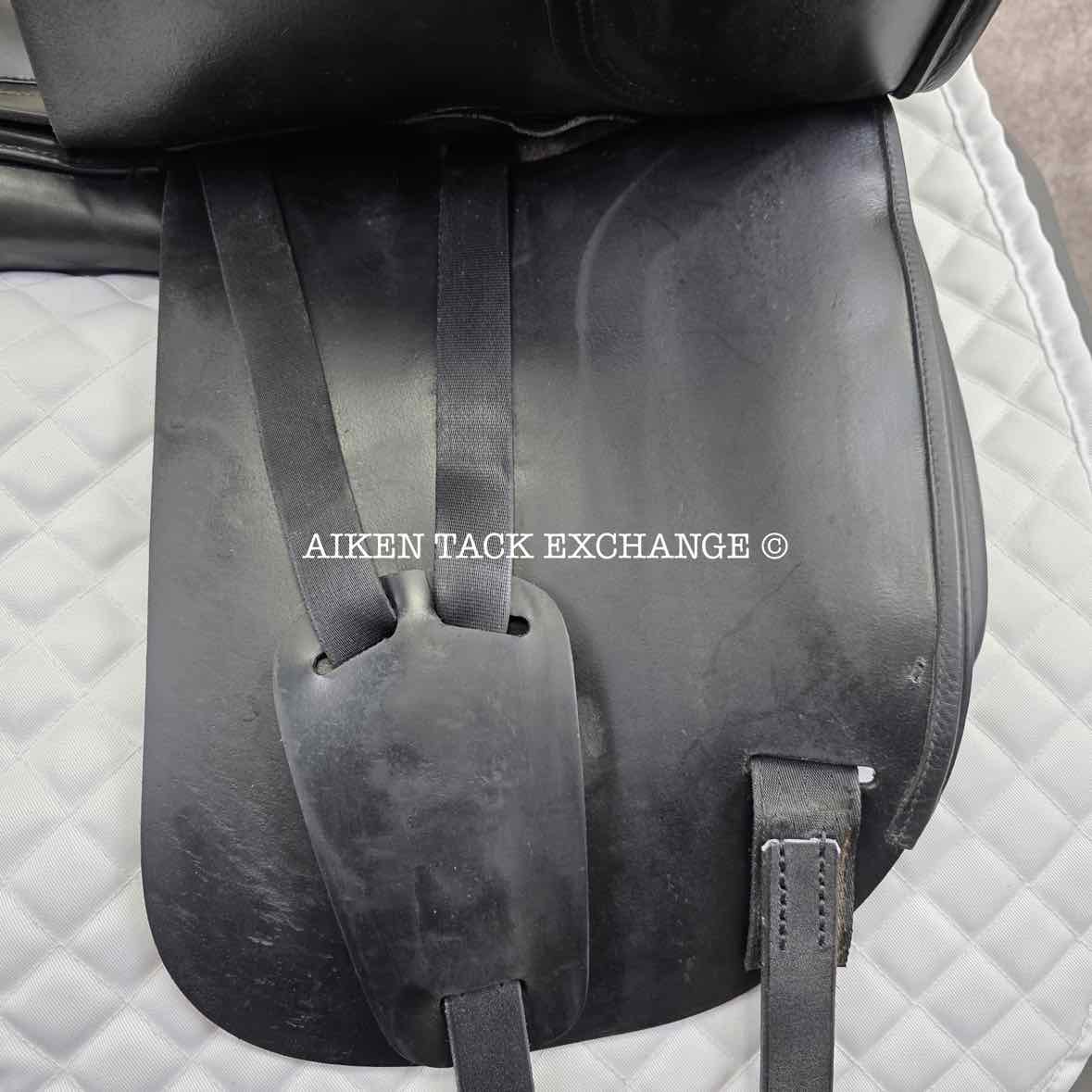 2008 Amerigo Vega Dressage Saddle, 18" Seat, M/MW Tree, Wool Flocked Panels
