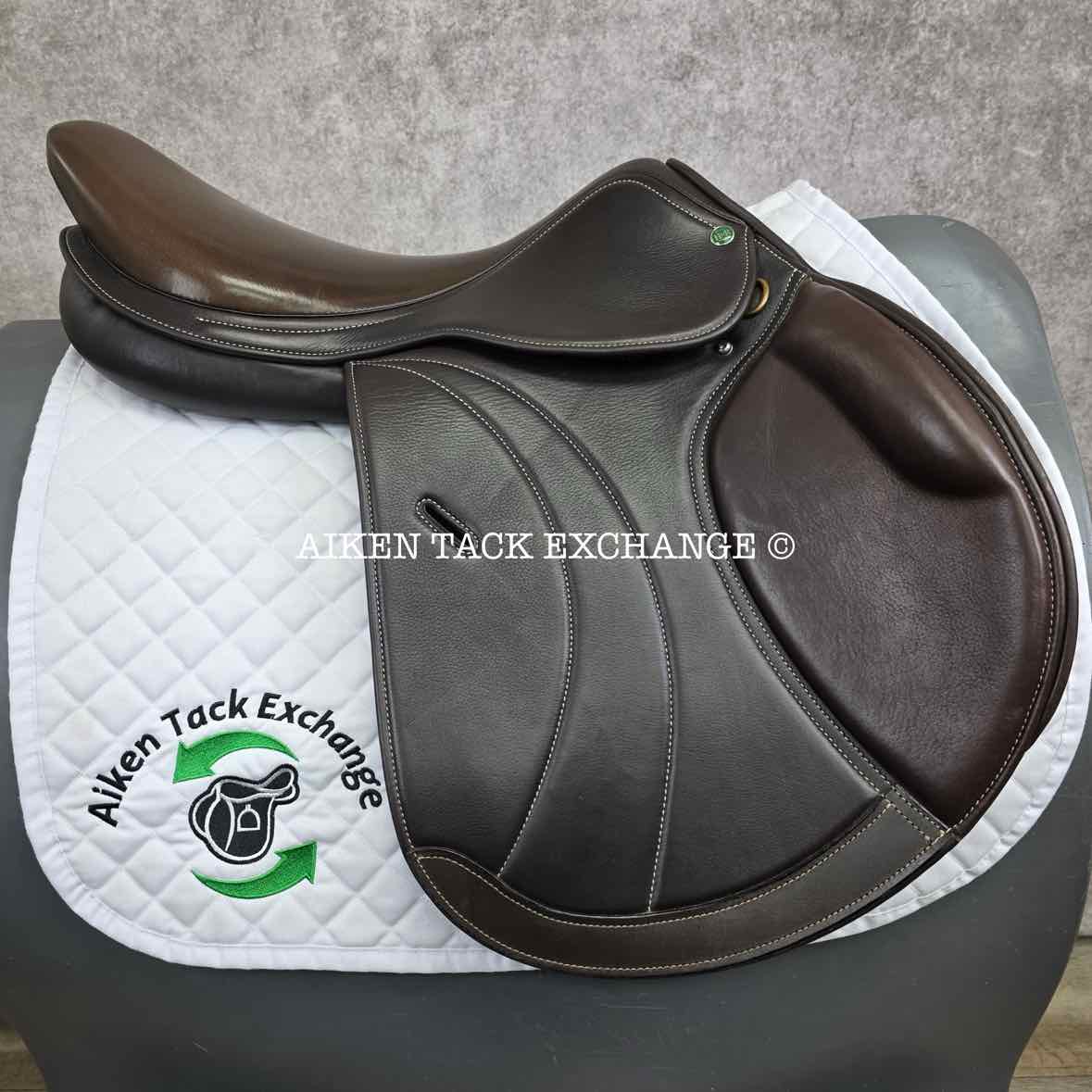 HDR Equipe Close Contact Jump Saddle, 19" Seat, Adjustable Tree - Changeable Gullet, Foam Panels