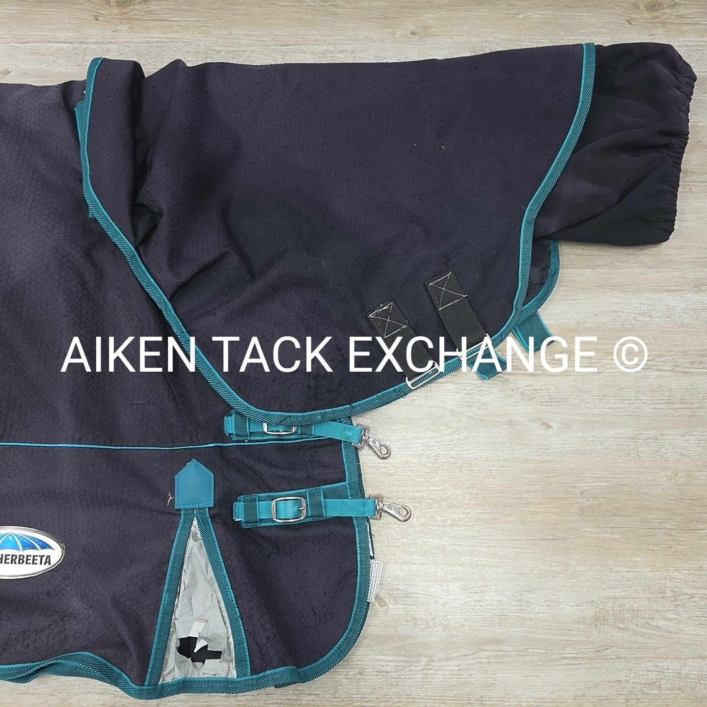 Weatherbeeta Freestyle Detach-A-Neck Medium Weight Turnout Blanket, 81"