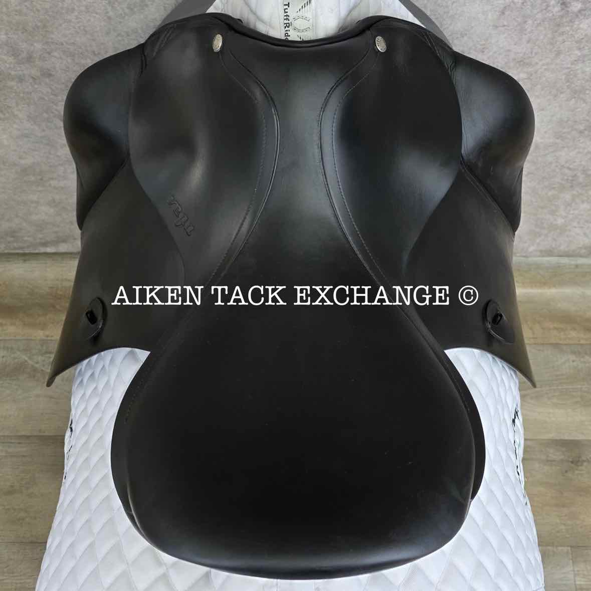 2007 Amerigo Vega Dressage Saddle, 17" Seat, Medium Tree, Wool Flocked Panels