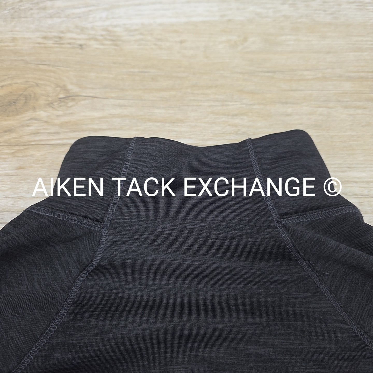 Layer 8 Long Sleeve Light Weight Pull Over, Size Medium