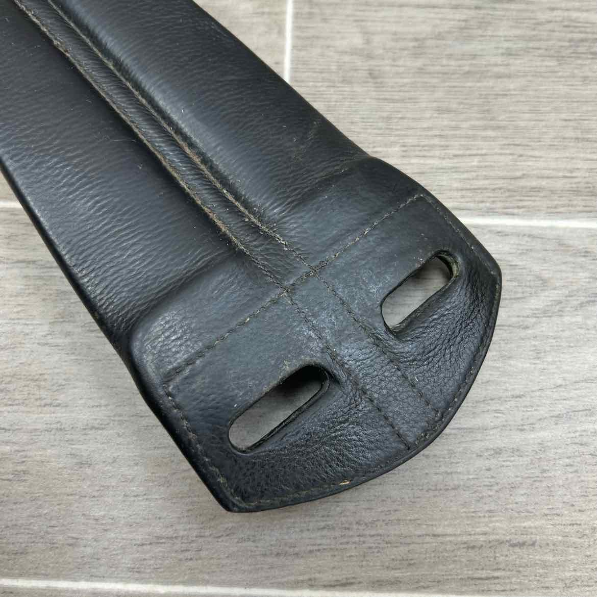 KL Select Red Barn Smart Contour Dressage Girth, Black, 30"