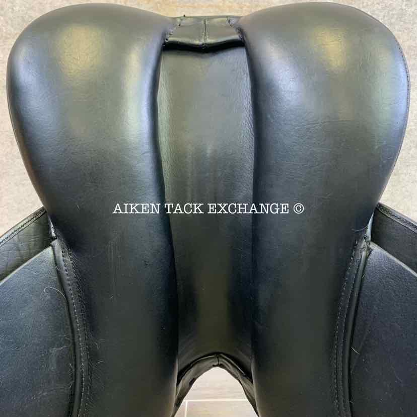 **SOLD** 2010 Marcel Toulouse As Aachen Dressage Saddle, 17.5" Seat, Medium Wide Tree, Wool Flocked Panels