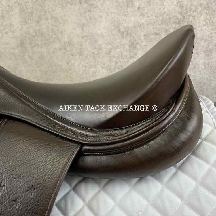 **SOLD** 2012 Southern Stars Monoflap Dressage Saddle, 18" Seat, Wide Tree, Wool Flocked Panels