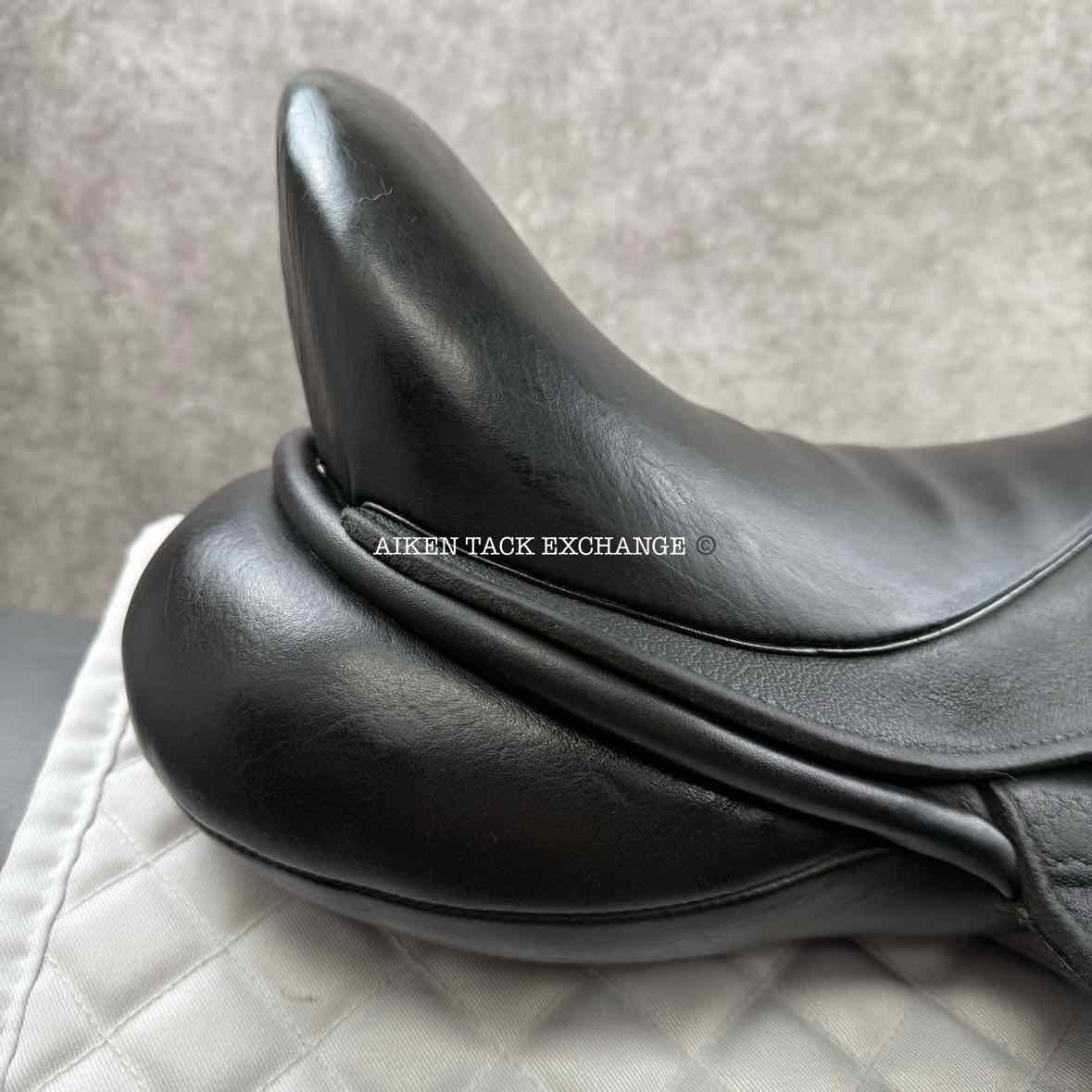 2017 Custom Saddlery Icon Flight Monoflap Dressage Saddle, 17" Seat, Adjustable Tree, Wool Flocked Panels