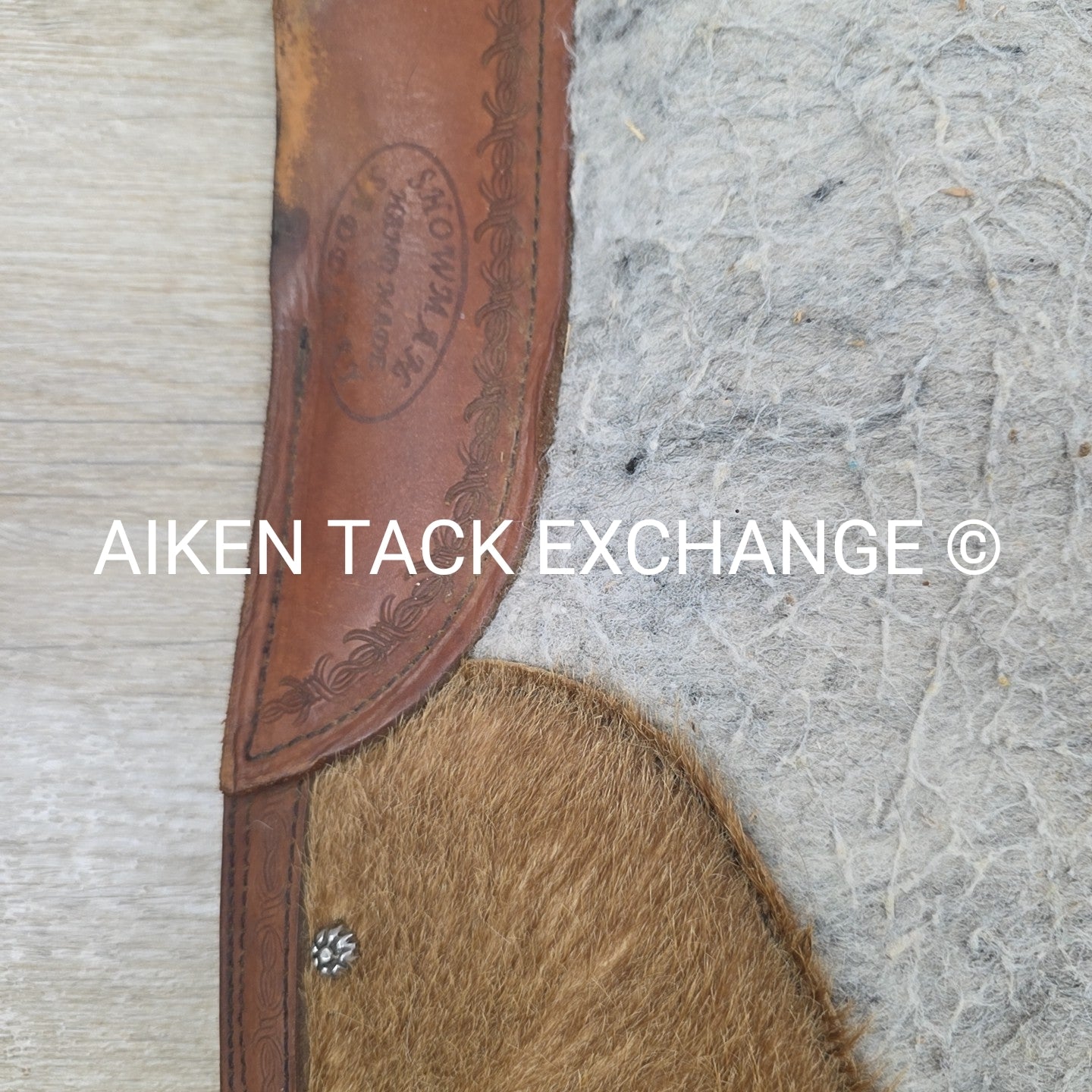 Showman 427 Felt Bottom Saddle Pad with Argentine Cow Hide