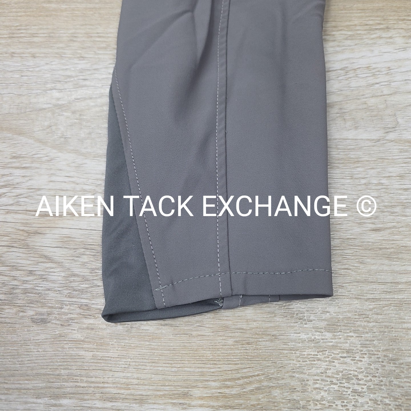 Ovation Aqua X Silicone Grip Full Seat Breeches, Size 28 R