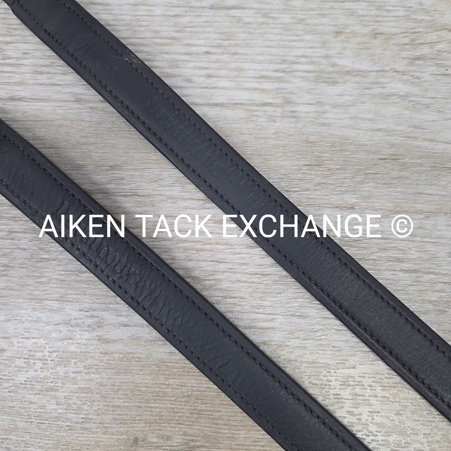 Devoucoux Makila Stirrup Leathers, Black, Size Medium
