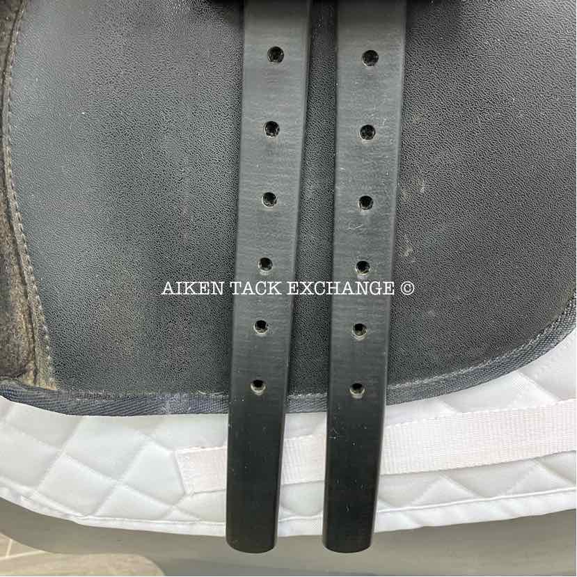 Wintec All Purpose Saddle, 16.5" Seat, Medium Wide Tree, Wool Flocked Panels