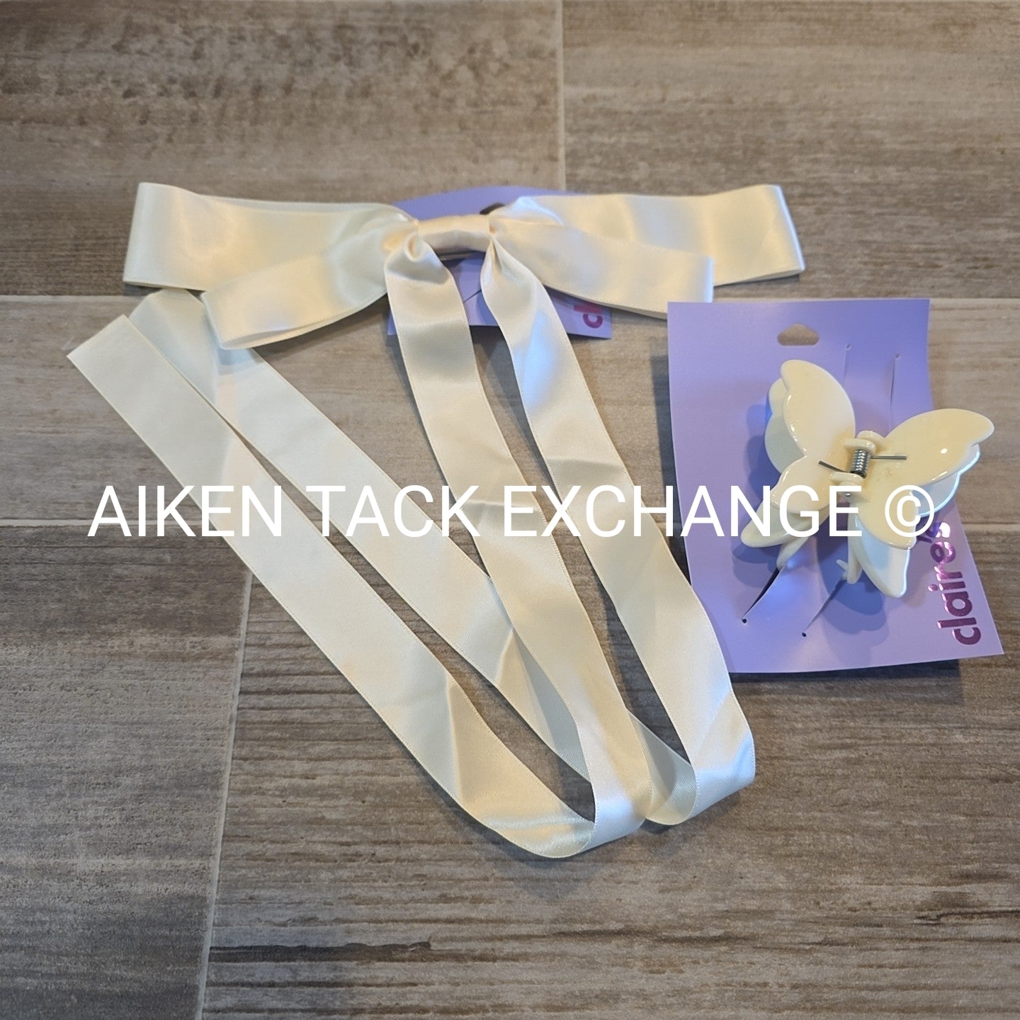 Claire's Hair Bundle - 1 Claw Clip, 1 Hair Clip