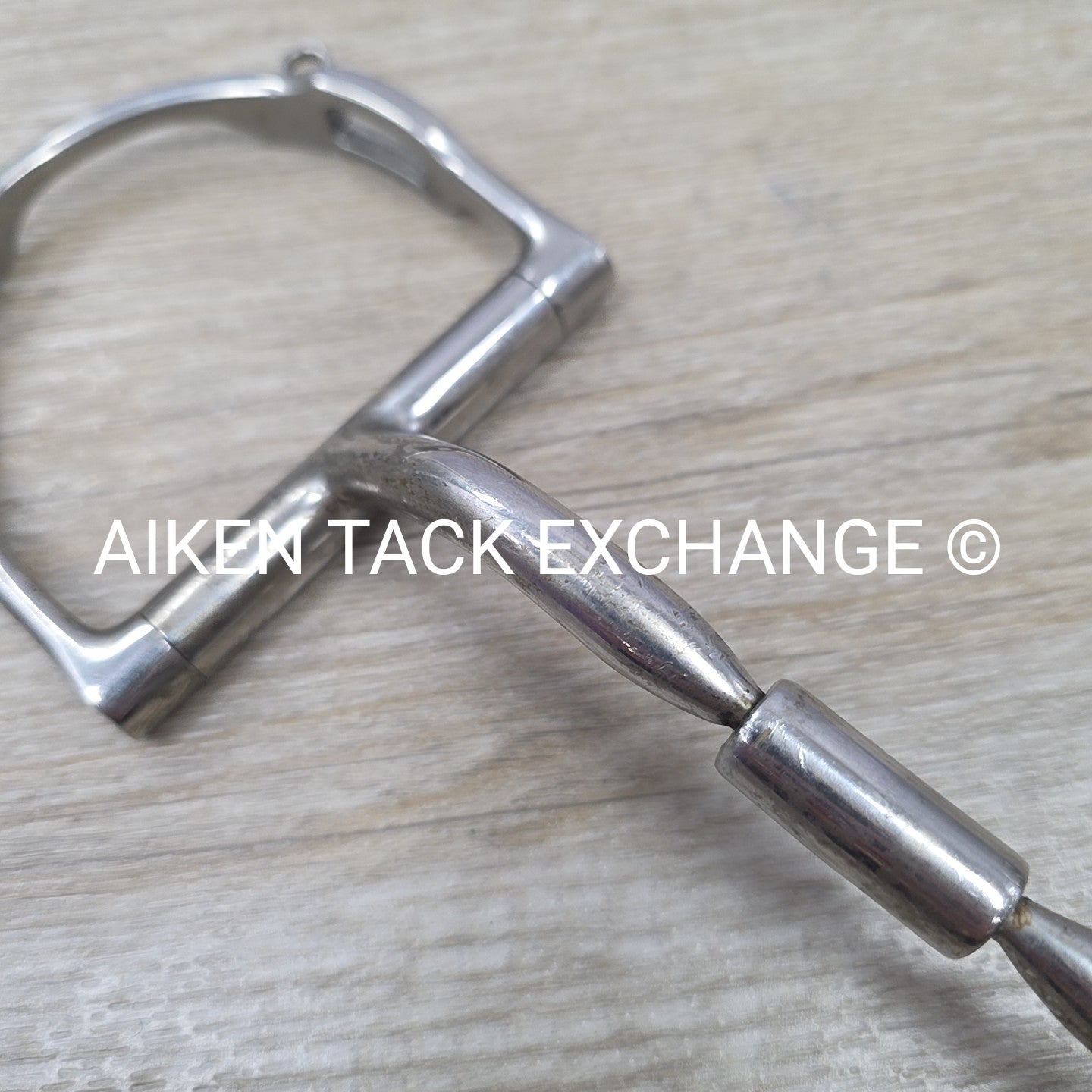 Myler Dee with Hooks and Comfort Snaffle Wide Barrel MB 02 5.5"