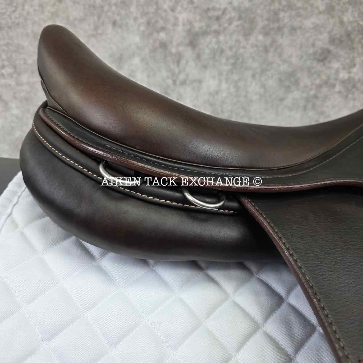 **SOLD** 2016 Prestige X-Perience Close Contact Jump Saddle, 17" Seat, 33 Tree - Medium, Wool Flocked Panels