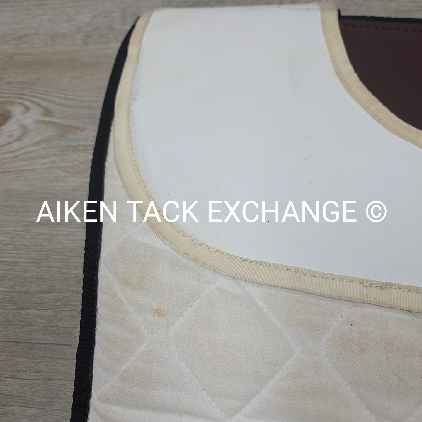 Shimmable Dressage Saddle Pad with Fleece Lining