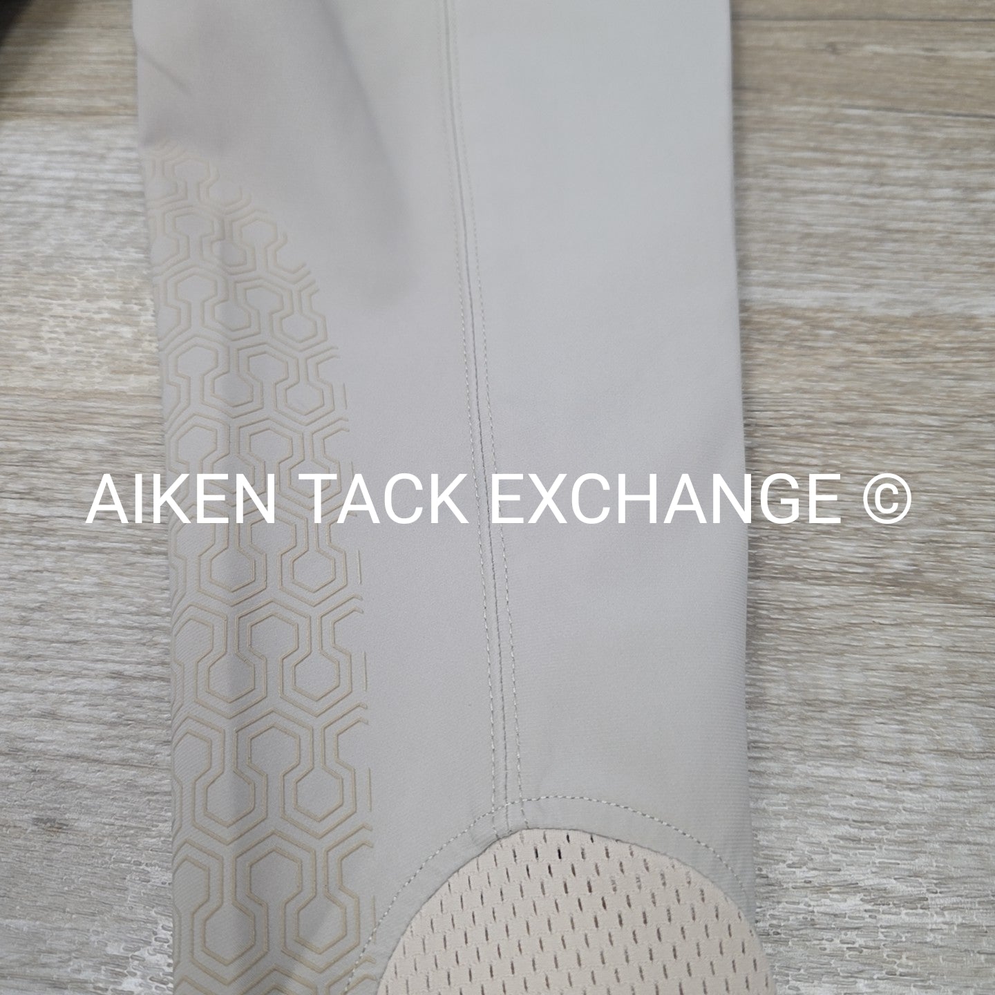 Ariat Tri Factor Silicone Grip Knee Patch Breeches, Size 22 L