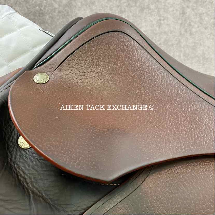 2013 Devoucoux Haurra 2 Close Contact Jump Saddle, 16.5" Seat, 0A Flap, Medium Tree, Wool Flocked Panels