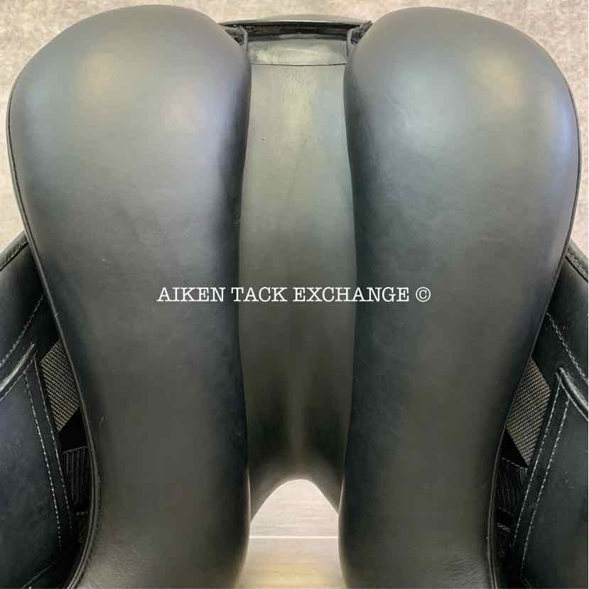 2022 JC Performance Line P2 Monoflap Dressage Saddle, 17.5" Seat, 34 Tree - MW