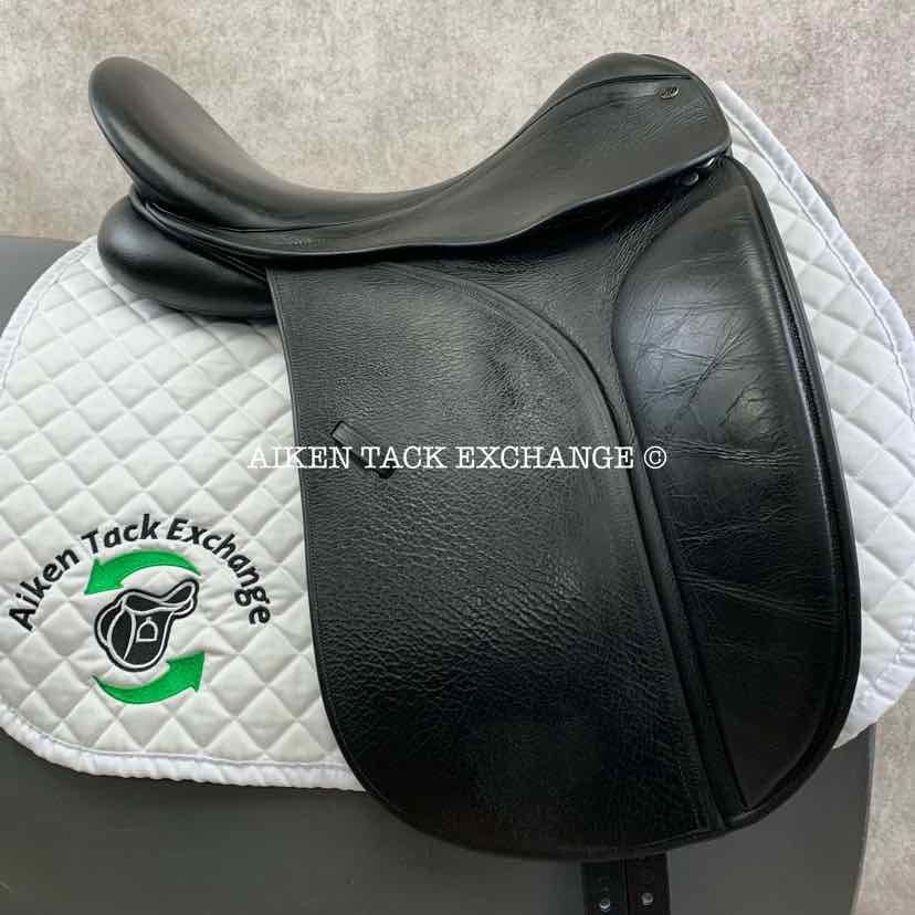 2006 County Perfection Dressage Saddle, 17.5" Seat, Medium Tree, Wool Flocked Panels