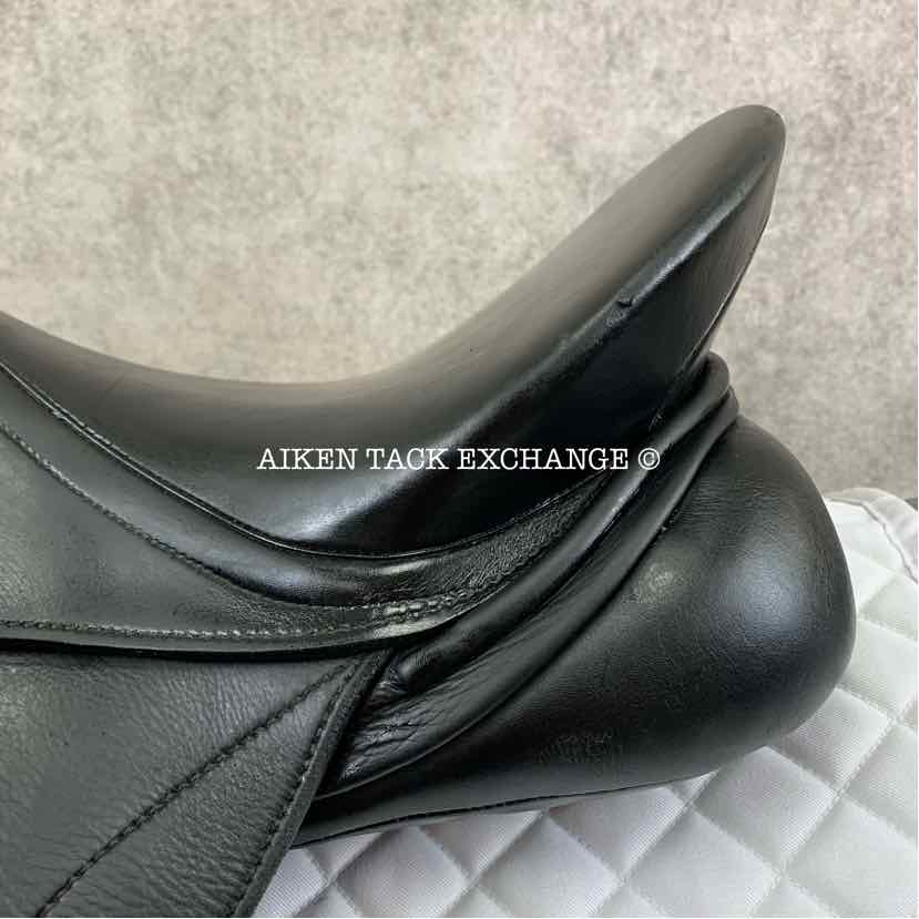 2009 Schleese Victory Dressage Saddle, 16.5" Seat, Short Flap, Adjustable AdapTree, Wool Flocked Panels