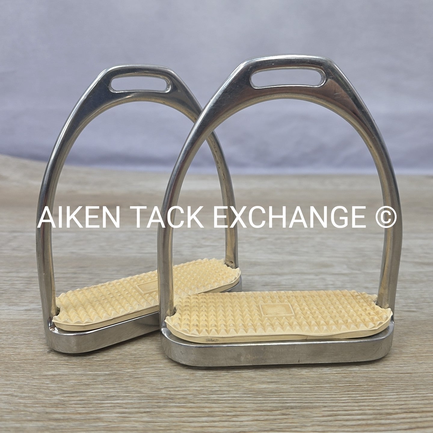 Fillis Stirrup Irons, 4.5"
