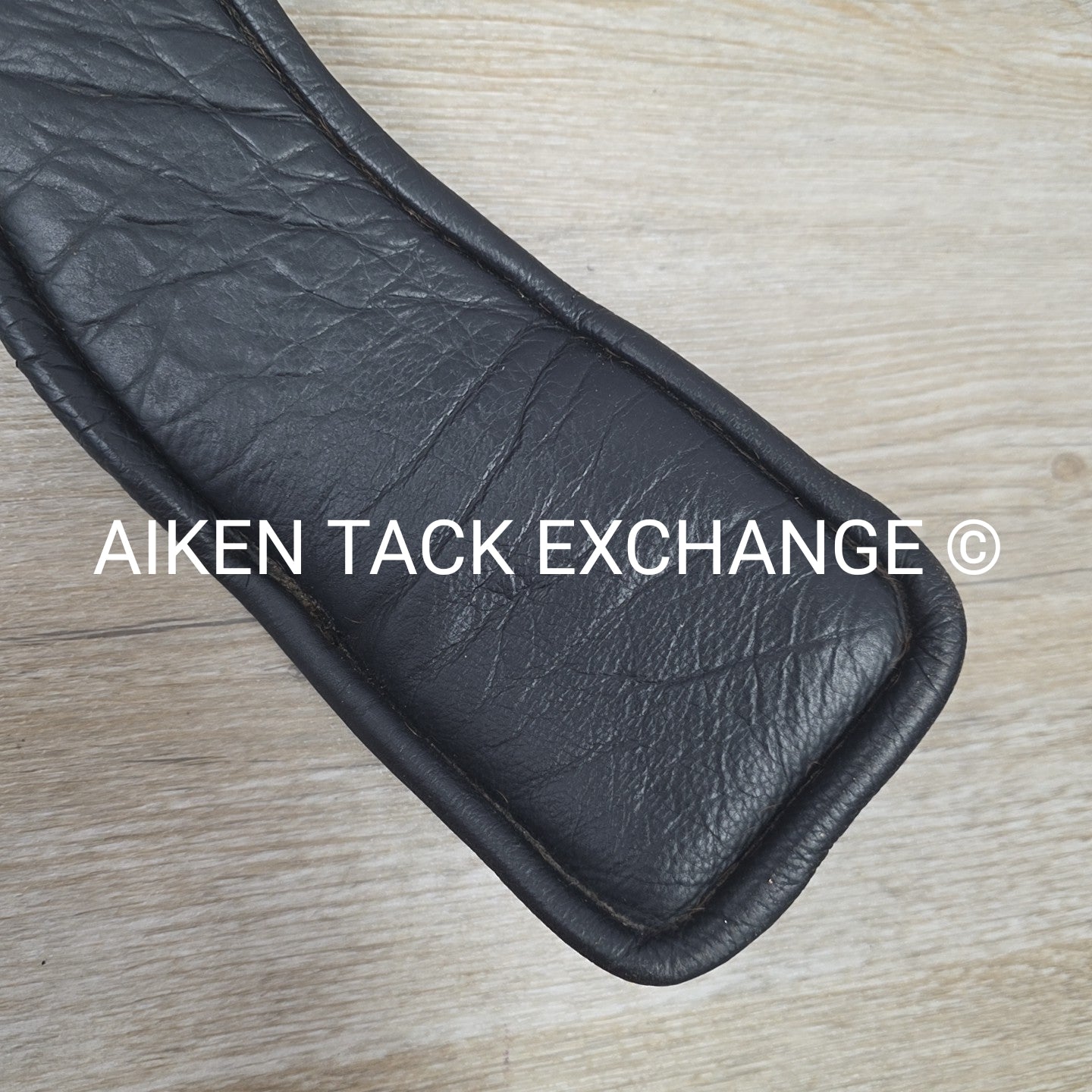 Total Saddle Fit Anatomic Shoulder Relief Girth, Black, 26"