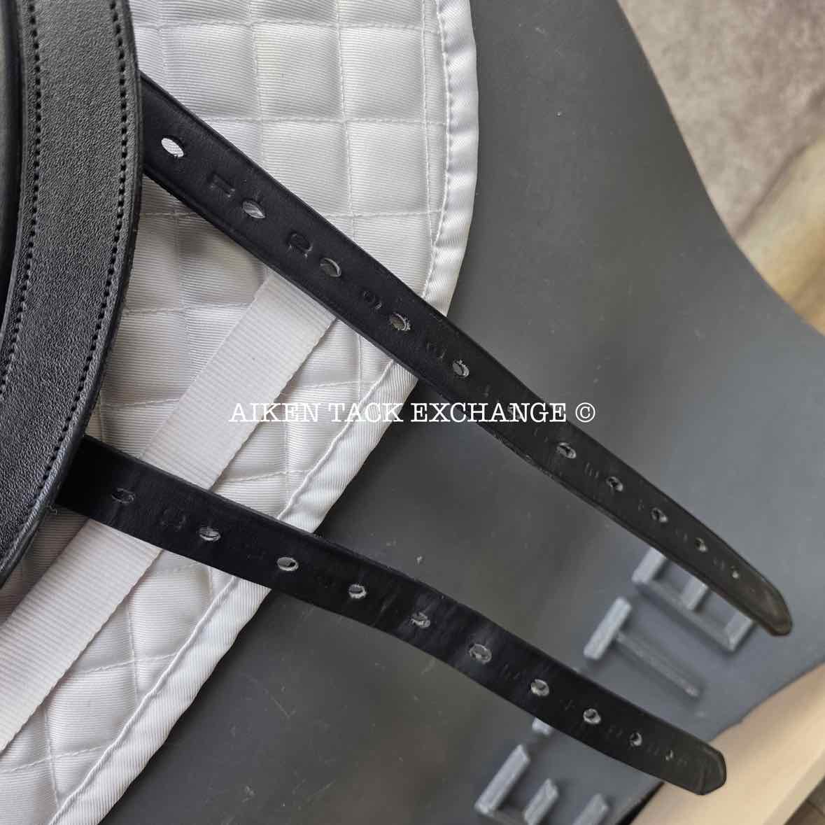 2022 Aviar Rook 2.0 Monoflap Dressage Saddle, 18" Seat, Adjustable Tree, Foam Panels