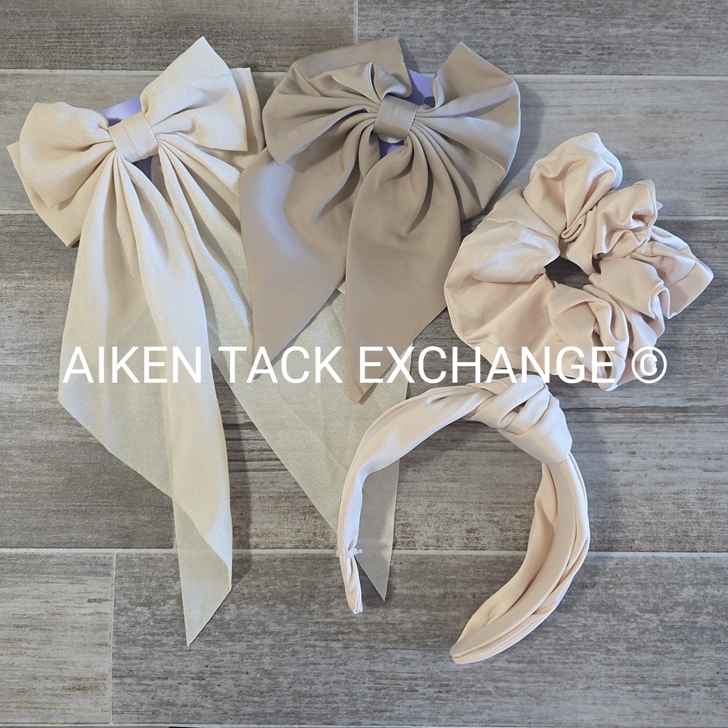 Claire's Hair Bundle - 2 Hair Clips, 1 Scrunchie, 1 Headband