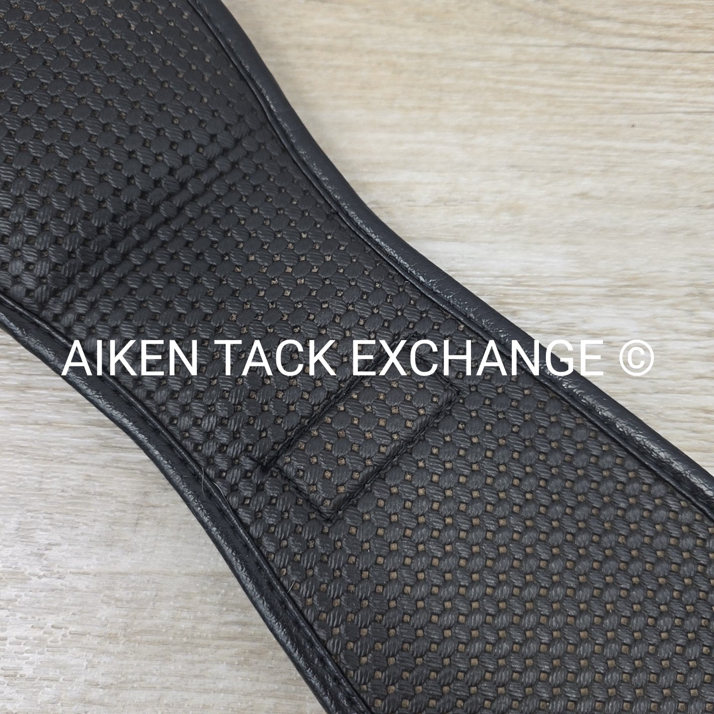 Ovation Gel Body Form Dressage Girth, Black, 20"