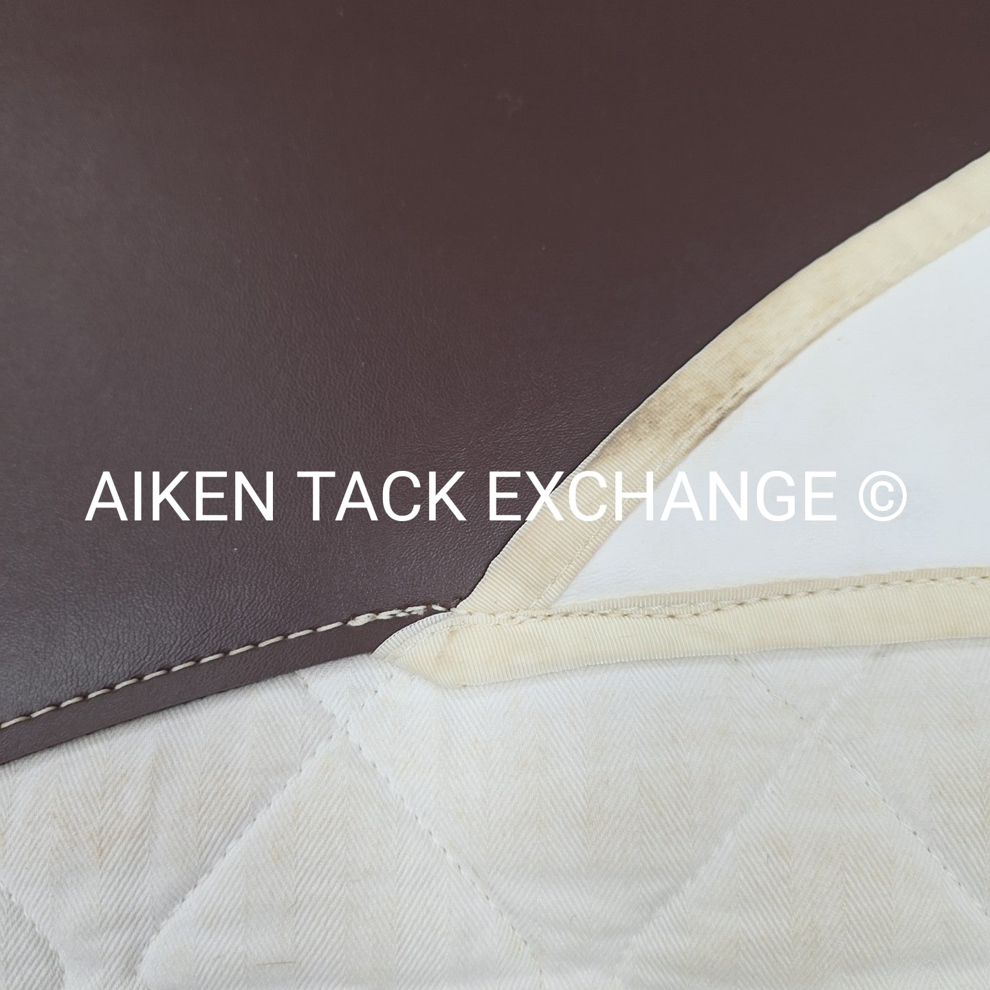 Shimmable Dressage Saddle Pad with Fleece Lining
