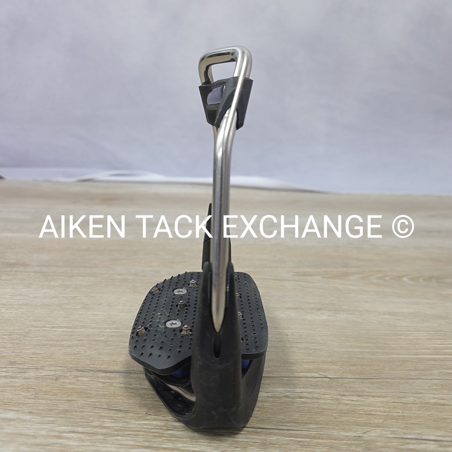 Freejump AirS Stirrups, Angled Eye, 4.5"