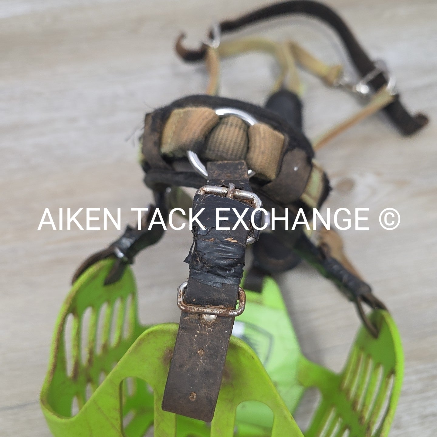 BARGAIN BUNDLE: Shires FreeGraze Deluxe Comfort Grazing Muzzle & GreenGuard Graz