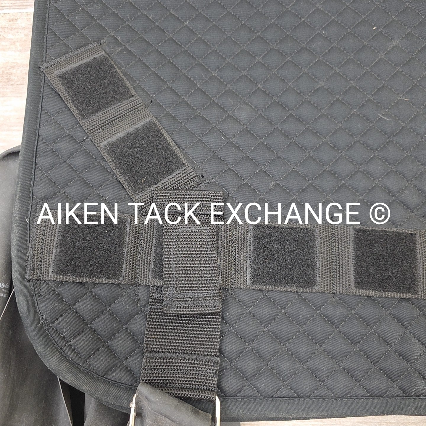 Shires Arma Contour Pro Dressage Saddle Pad with Elastic Training Bands