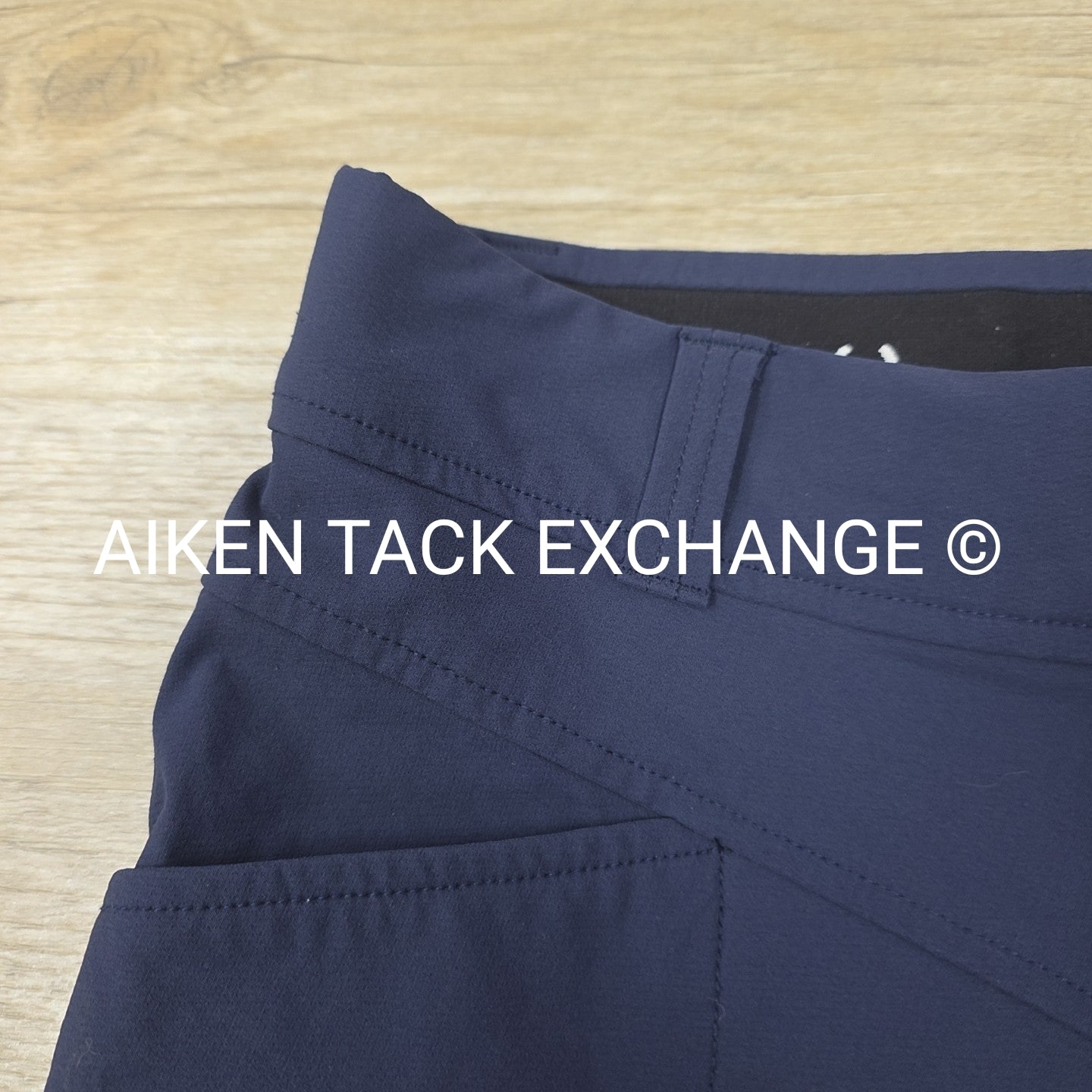 Kerrits Cross Over Knee Patch Breeches, Size Medium Petit