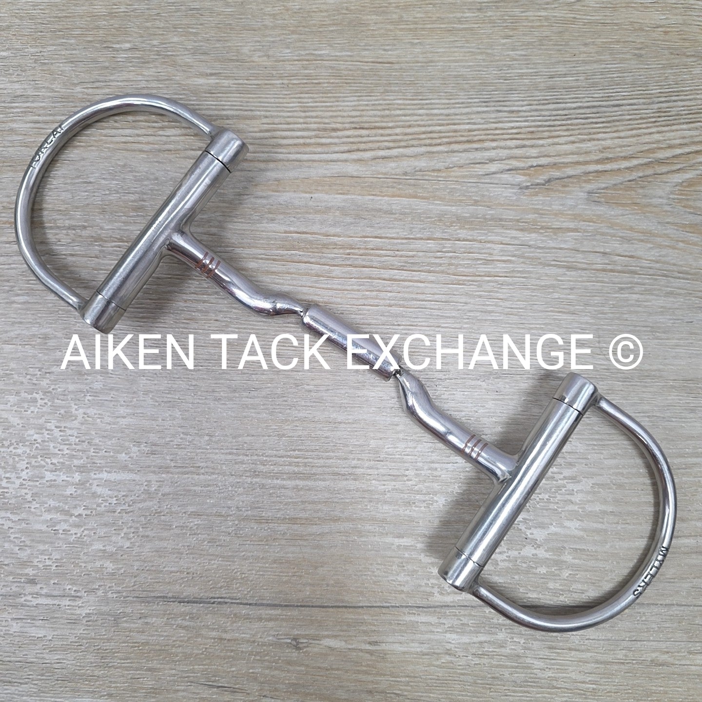 Myler Dee Ring Bit w/o Hooks Low Port Comfort Snaffle MB 04, 5.5"