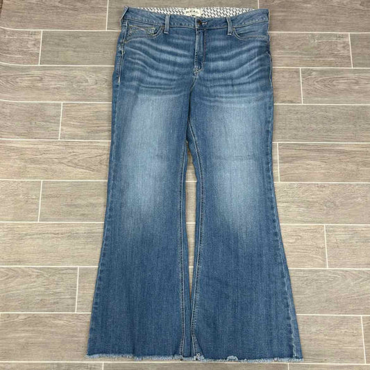 Ariat R.E.A.L High Rise Flare Jeans, Size 34 S